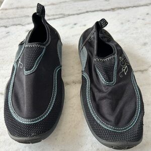 Women’s size 9 Stohlquist Aqua Lung Sport Water/Beach Shoes